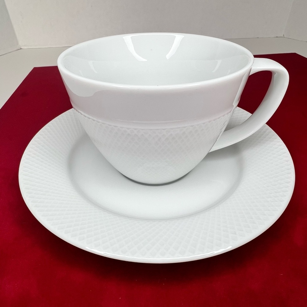 Pottery Barn Japan Textured White Tea Cups and Saucers, Set of 4